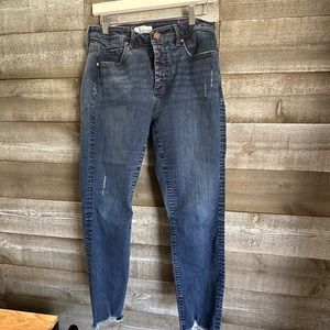 LOFT Curvy lightly distressed skinny jeans